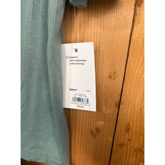 SO Women’s Cropped T-Shirt, Green, Size L, NWT - Picture 3 of 5